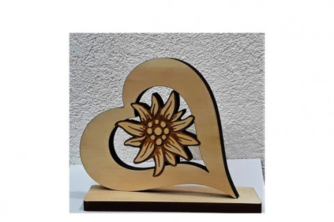 Zirbenherz mit Edelweiß